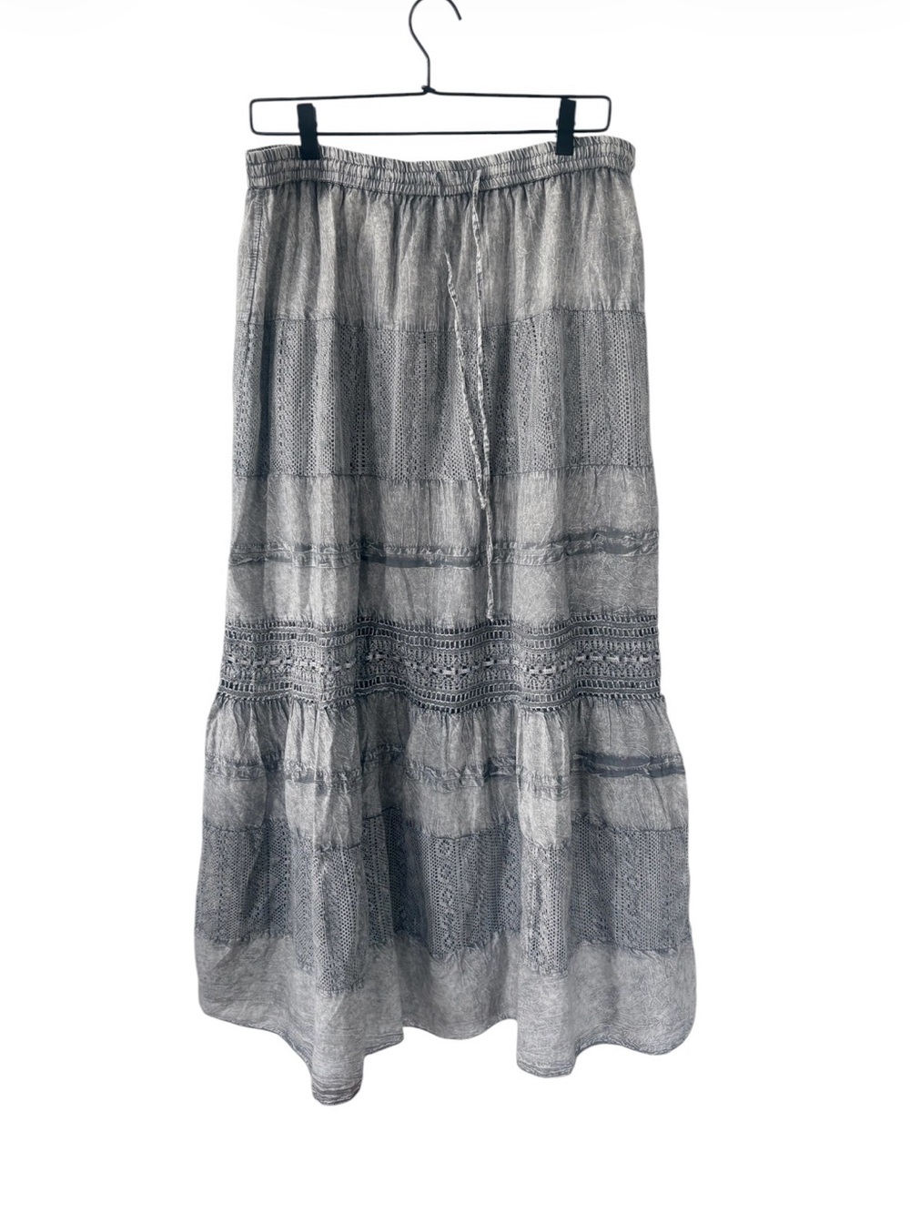 Chelsea & Violet Gray Tiered Maxi Skirt with Drawstring